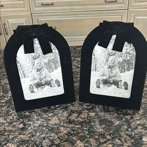 STUDIO DECOR BLACK VELVET ARCH W BOW FRAME  5x7 LOT OF 2 NWT